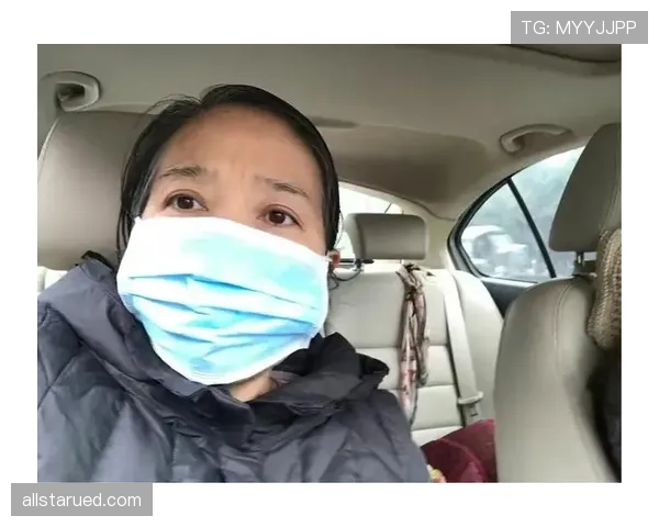 马龙去买菜拎的那个袋子，我嘴角抽搐了，比我一个月工资还贵